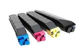 Inkt, toner en verbruiksartikelen - Kyocera TK 8305M - Magenta Toner - Lasertoner Magenta - 1T02LKBNL0