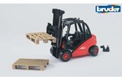 Speelgoedauto - Bruder Linde fork lift H30D with 2 pallets - 02511