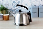 Waterkoker - Russell Hobbs Waterkoker K65 Anniversary 25860-70 - Geborsteld roestvrij staal - 2400 W - 25860-70