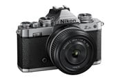 Fototoestel - Nikon Z fc + Z 28 mm f/2.8 SE - VOA090K001