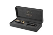 Schrijf- en tekengerei - Parker Duofold Centennial Fountain Pen | Klassiek zwart with Goud Trim | Gemiddeld Solid Goud Nib | Zwart Inkt and Convertor | Premium Gift Box - 1931382