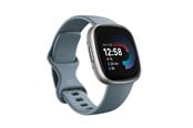 Smartwatch, Sporthorloge en Activity Tracker - Fitbit Versa 4 Waterfall Blue/Platinum - FB523SRAG