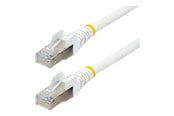 Netwerk - kabel - StarTech.com 1m CAT6a Ethernet Cable - Wit - Low Smoke Zero Halogen (LSZH) - 10GbE 500MHz 100W PoE++ Snagless RJ-45 w/Strain Reliefs S/FTP Netwerk Patch Cord - patch cable - 1 m - Wit - Wit - 1m - NLWH-1M-CAT6A-PATCH