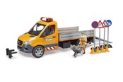 Speelgoedauto - Bruder MB Sprinter municipal with Light & Sound Module and worker + access - BR2677