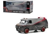 Modelauto - Greenlight 1:24 Scale 1983 TV Series GMC Vandura Van Weathered Version with Bullet Holes the a-Team Diecast Model - 0810027492371