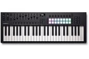 Muziekinstrumenten en DJ-apparatuur  - Novation LAUNCHKEY 49 MK4 - 49 semi-weighted keys 16 pads - 610135
