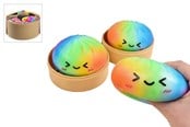 Kleine cadeautjes voor kinderen - Trend Toys Kawaii Rainbow Foam Dumplings 8,5cm in Stoommandje - 201080