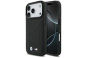 Mobiel - Covers & Cases - BMW M Quilted Logo MagSafe Case for iPhone 17 Pro - Black - 3666339480547