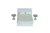 Pop, teddybeer en materiaal - Micki Lundby bed met gestoffeerd hoofdbord, kussens, dubbel dekbed, 2 nachtkastjes - 18378