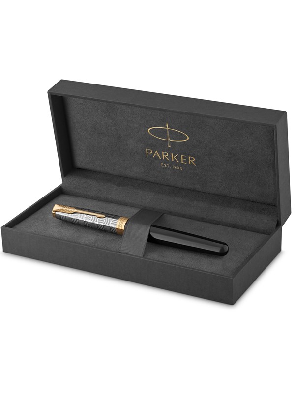 Parker Sonnet Metaal & Zwart GT Fountain Pen Fine Nib 18K