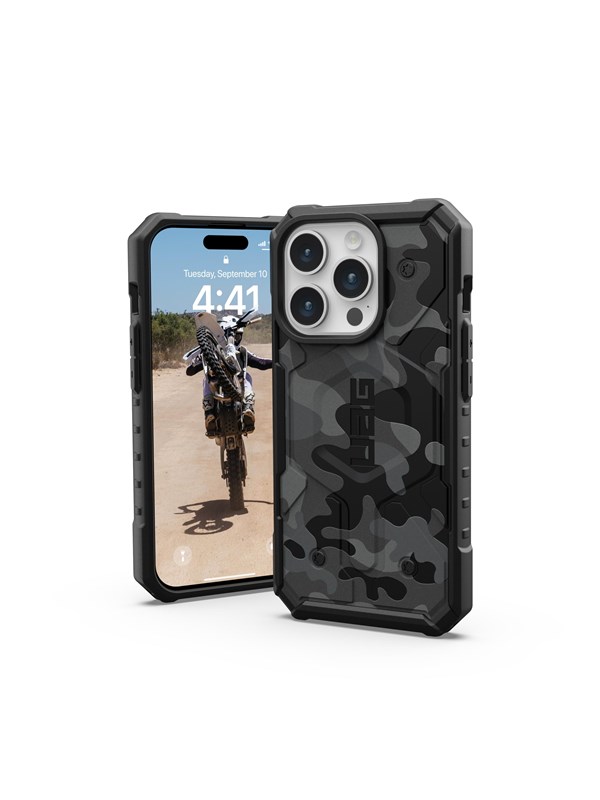 UAG Pathfinder SE MagSafe midnight camo - iPhone 15 Pro