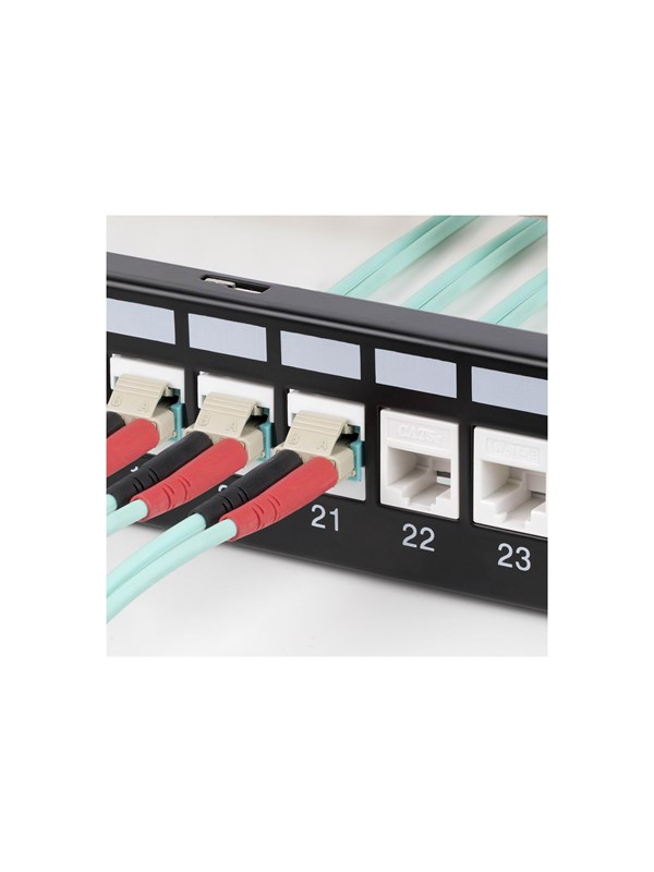 StarTech.com LC to LC Coupler LC Fiber Coupler LC/UPC Keystone Jack Fiber Optic LC Keystone Coupler for Patch Panel - LC to LC Duplex (DMFKSLCLCCOUPLER) - network coupler - white - Wit