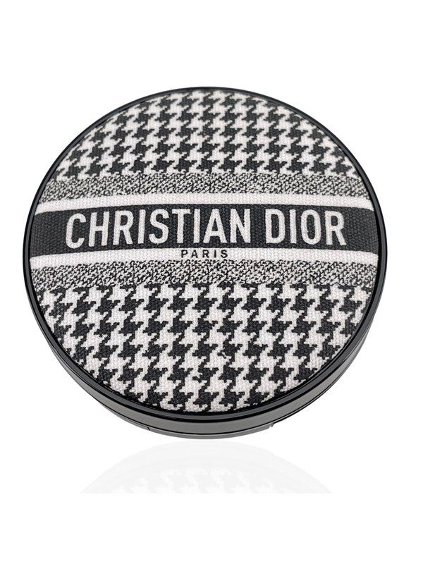 Christian Dior Forever Skin Cushion Long Wearing